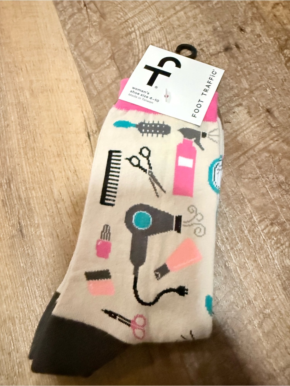 Foot Traffic Women's Salon Tools Socks - Cream, Pink & Teal